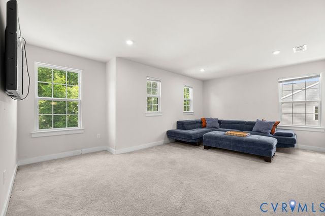 10241 Centralia Station Rd, Chester, VA 23831