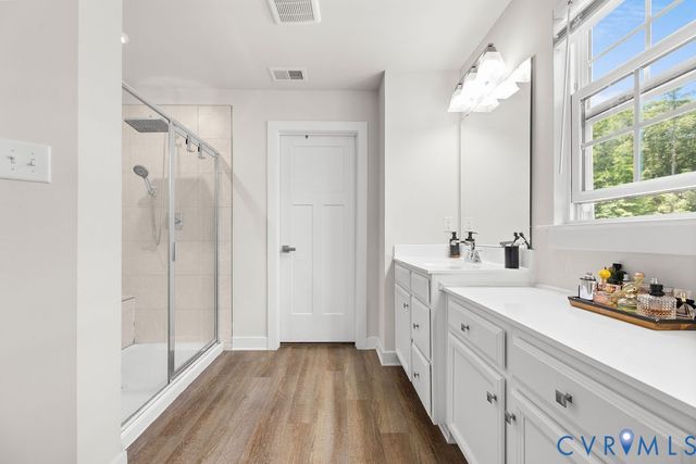 10241 Centralia Station Rd, Chester, VA 23831