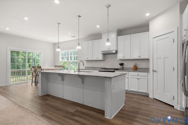 10241 Centralia Station Rd, Chester, VA 23831