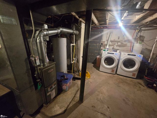 855 Victoria Avenue, Flint, MI 48507