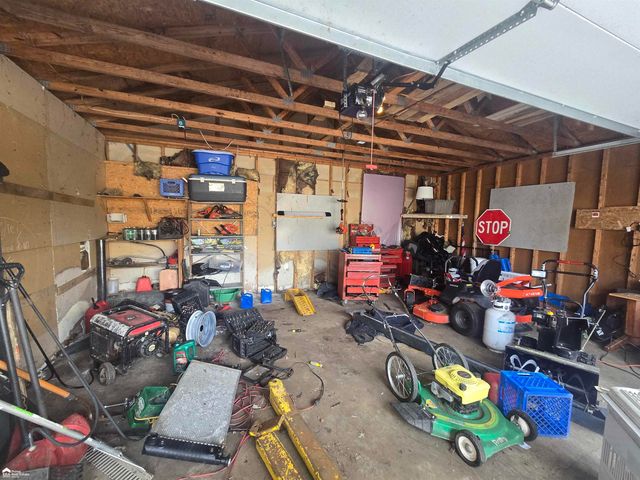 855 Victoria Avenue, Flint, MI 48507