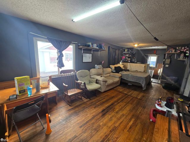 855 Victoria Avenue, Flint, MI 48507