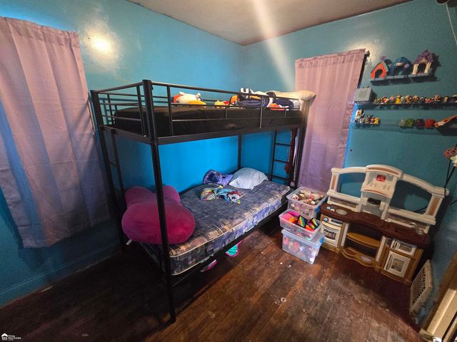 855 Victoria Avenue, Flint, MI 48507