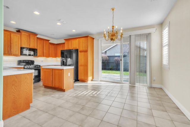 2796 San Marin Ln, Sacramento, CA 95835