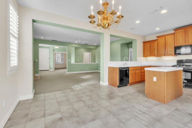 2796 San Marin Ln, Sacramento, CA 95835