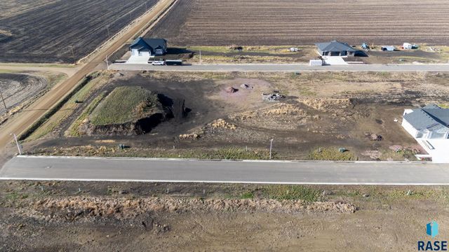 1005 Sunset St Street, Valley Springs, SD 57068