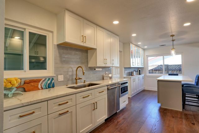 3874 Forester Court, San Jose, CA 95121