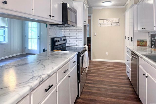 1550 Leona Drive, Ashdown, AR 71822