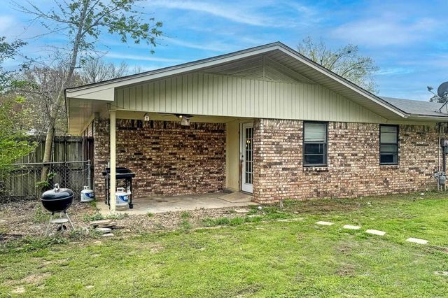 1550 Leona Drive, Ashdown, AR 71822