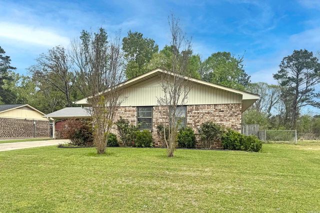 1550 Leona Drive, Ashdown, AR 71822