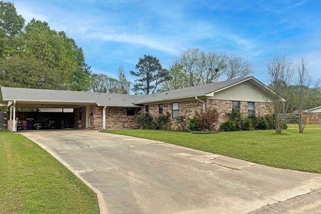 1550 Leona Drive, Ashdown, AR 71822