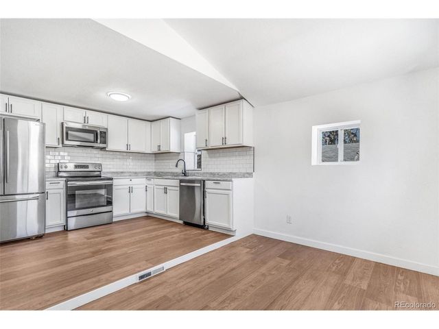 350 S Elbert St, Elizabeth, CO 80107