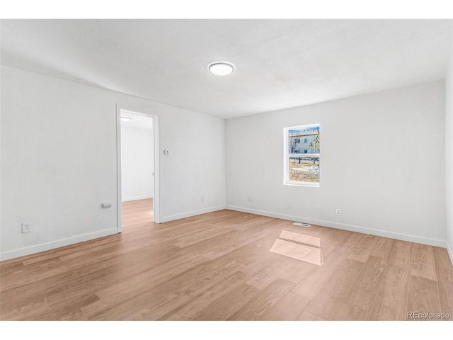 350 S Elbert St, Elizabeth, CO 80107