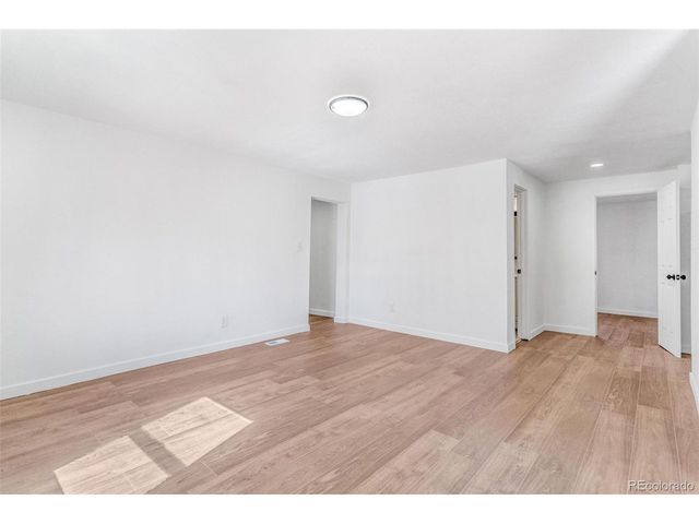 350 S Elbert St, Elizabeth, CO 80107