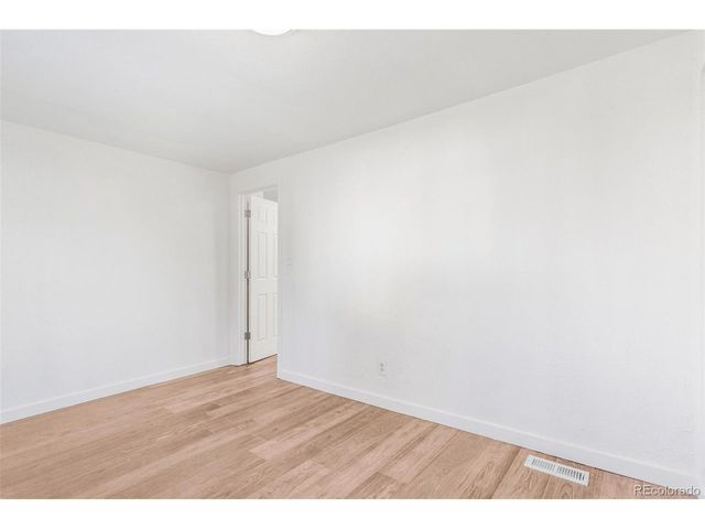 350 S Elbert St, Elizabeth, CO 80107