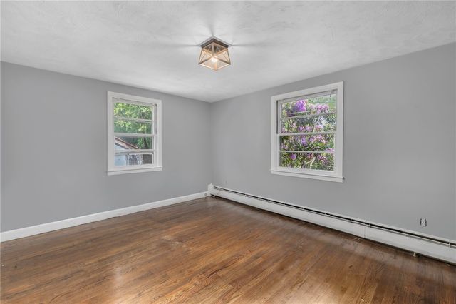 145 Crane Street, Warwick, RI 02889