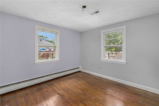 145 Crane Street, Warwick, RI 02889