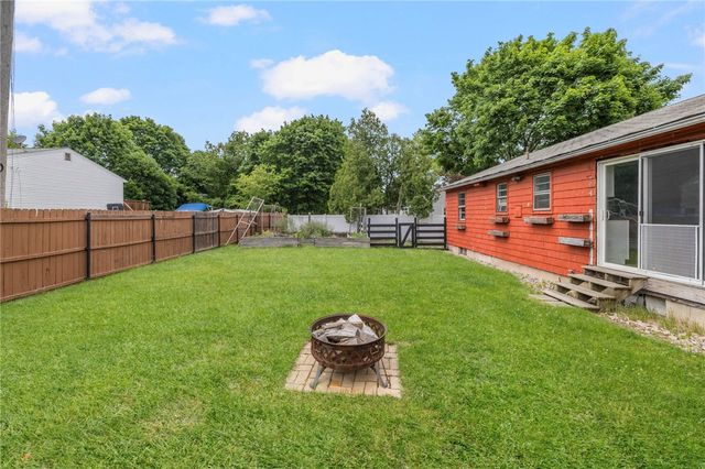 145 Crane Street, Warwick, RI 02889