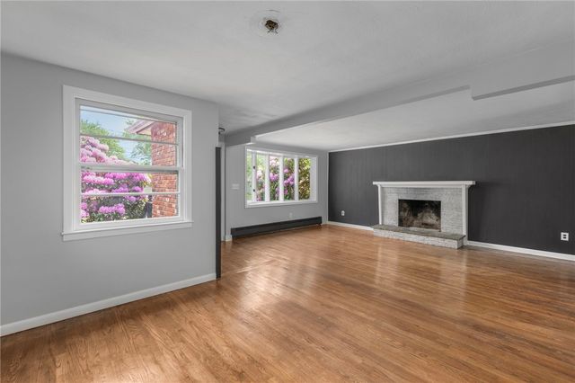 145 Crane Street, Warwick, RI 02889