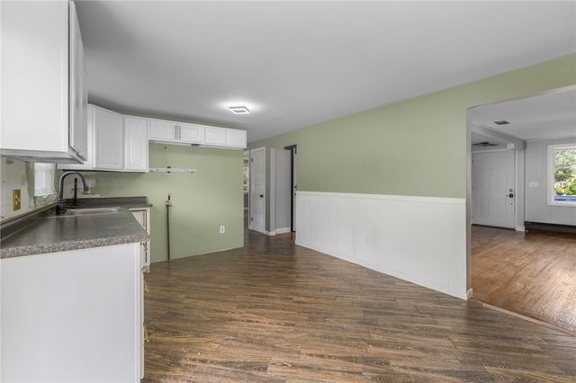 145 Crane Street, Warwick, RI 02889