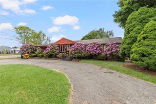 145 Crane Street, Warwick, RI 02889