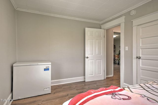 2109 East Unaka Avenue, Johnson City, TN 37601