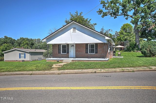 2109 East Unaka Avenue, Johnson City, TN 37601