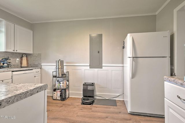 2109 East Unaka Avenue, Johnson City, TN 37601