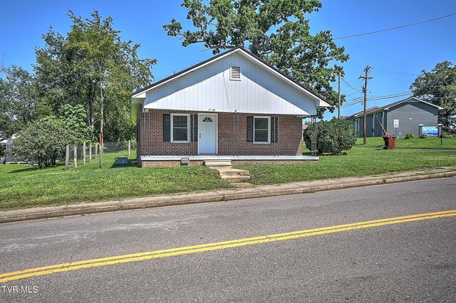 2109 East Unaka Avenue, Johnson City, TN 37601