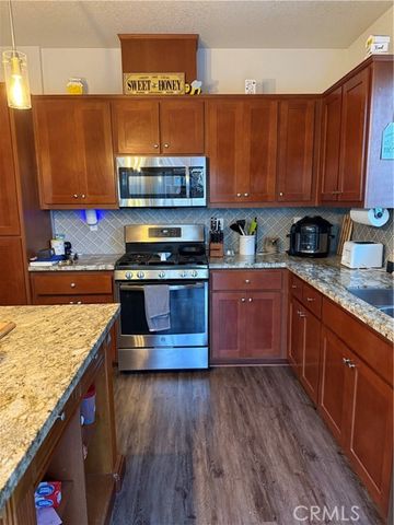 1574 Hearthsong Dr, Manteca, CA 95337