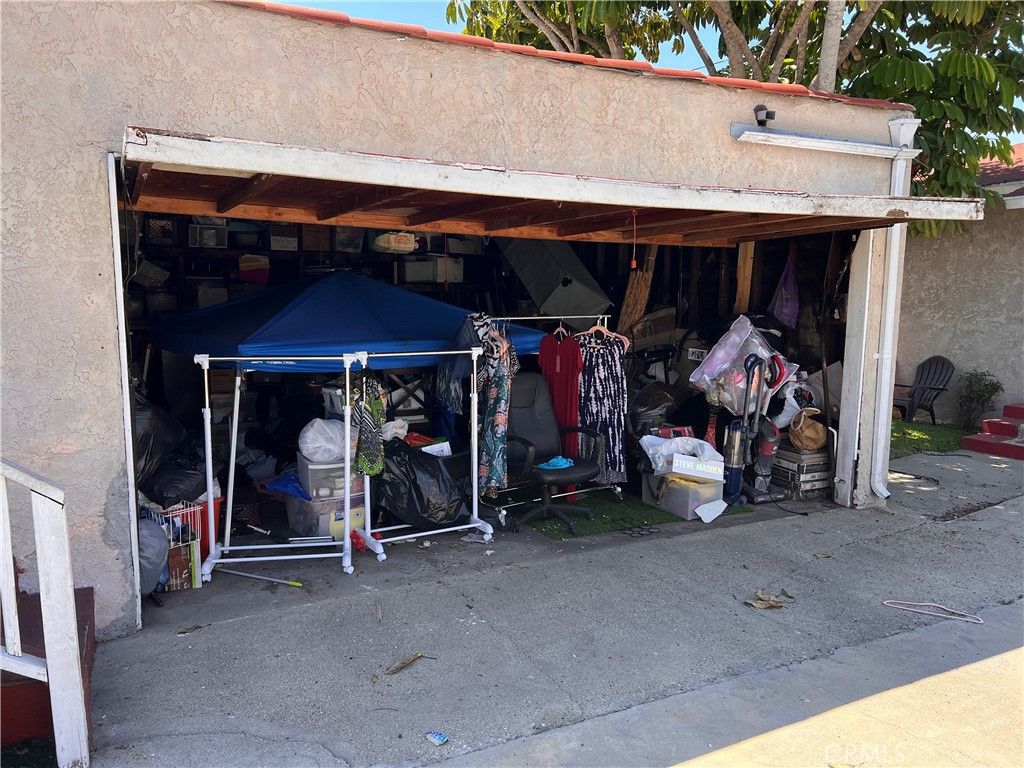 Image 9 of property listing at 1739-1741 W 105th Street, Los Angeles, CA 90047