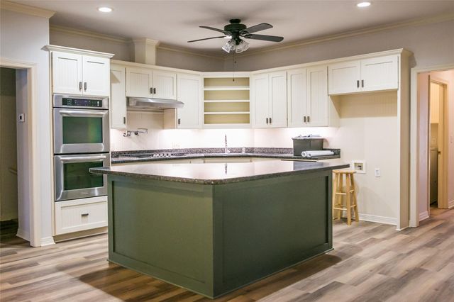 8660 Cedar Hill Road, Brenham, TX 77833