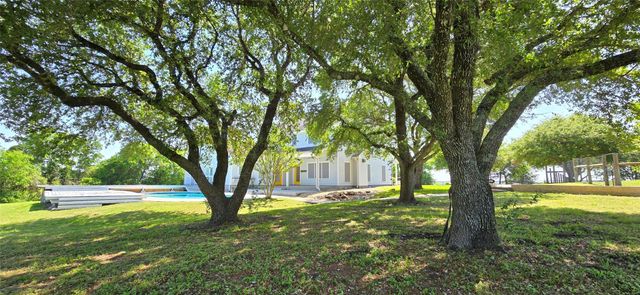 8660 Cedar Hill Road, Brenham, TX 77833