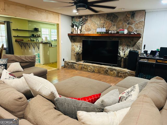 996 Grove Level Road, Maysville, GA 30558