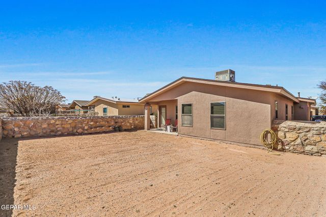 3832 LOMA CORTEZ Drive, El Paso, TX 79938