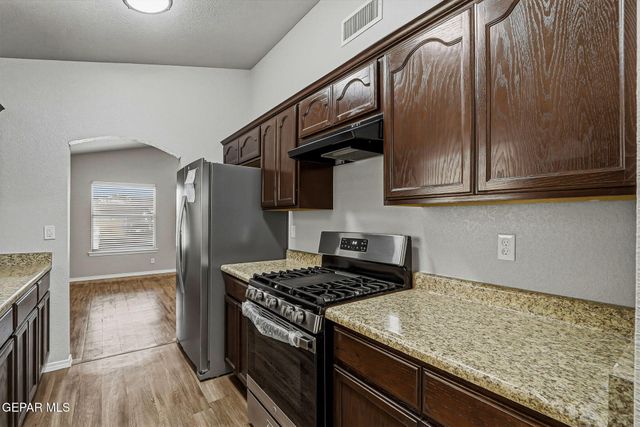 3832 LOMA CORTEZ Drive, El Paso, TX 79938