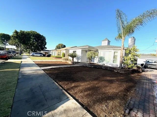 2720 San Francisco, Long Beach, CA 90806