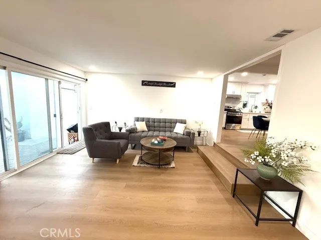 2720 San Francisco, Long Beach, CA 90806