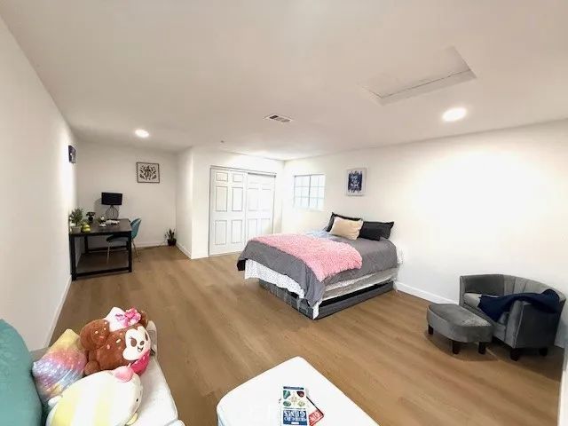2720 San Francisco, Long Beach, CA 90806