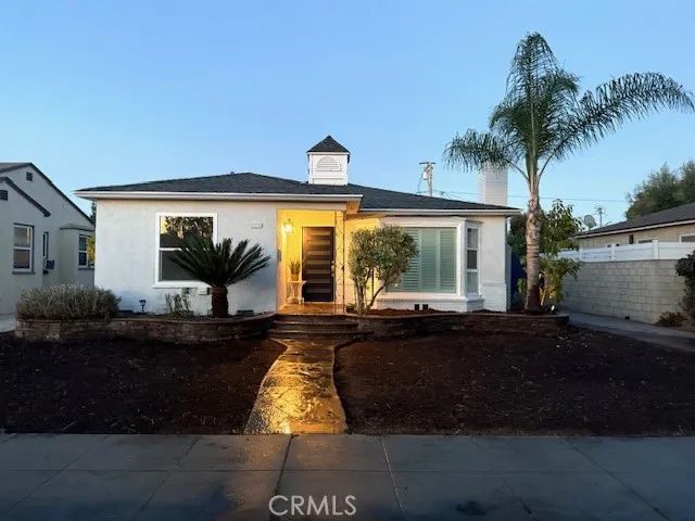 2720 San Francisco, Long Beach, CA 90806