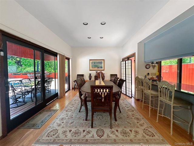 18 Quarter Court, Westhampton, NY 11977
