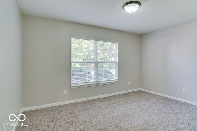 11971 Chapelwood Lane, Fishers, IN 46037