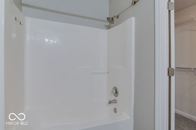 11971 Chapelwood Lane, Fishers, IN 46037