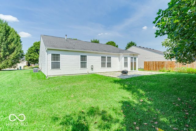 11971 Chapelwood Lane, Fishers, IN 46037