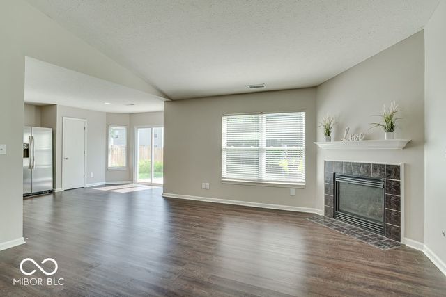 11971 Chapelwood Lane, Fishers, IN 46037