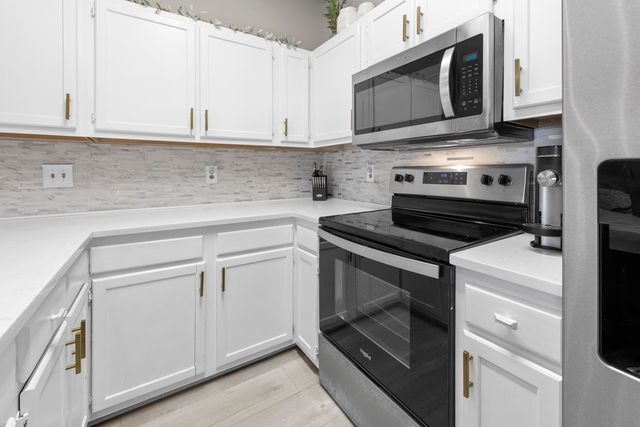 1832 Whispering Oaks Lane, Fort Walton Beach, FL 32547