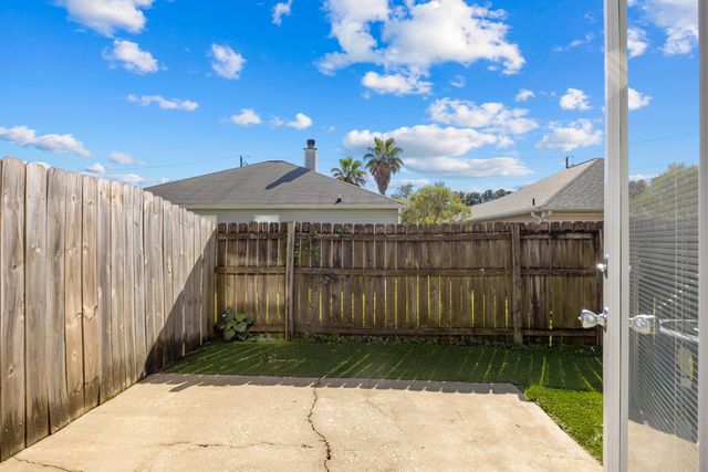 1832 Whispering Oaks Lane, Fort Walton Beach, FL 32547