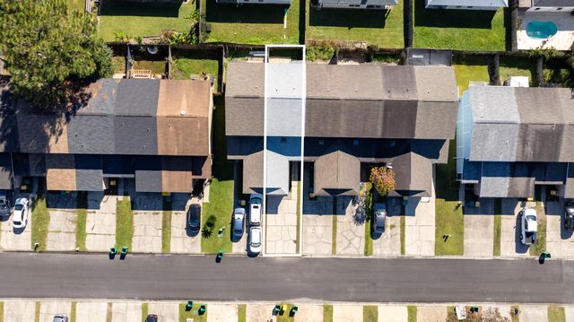 1832 Whispering Oaks Lane, Fort Walton Beach, FL 32547