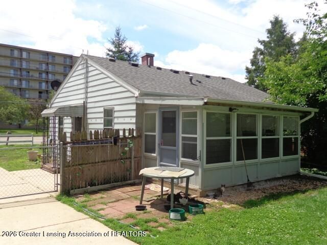 216 W Jolly Road, Lansing, MI 48910