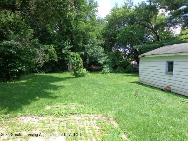 216 W Jolly Road, Lansing, MI 48910